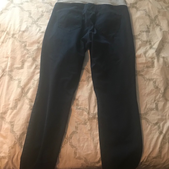 Maternity pants - Picture 2 of 4